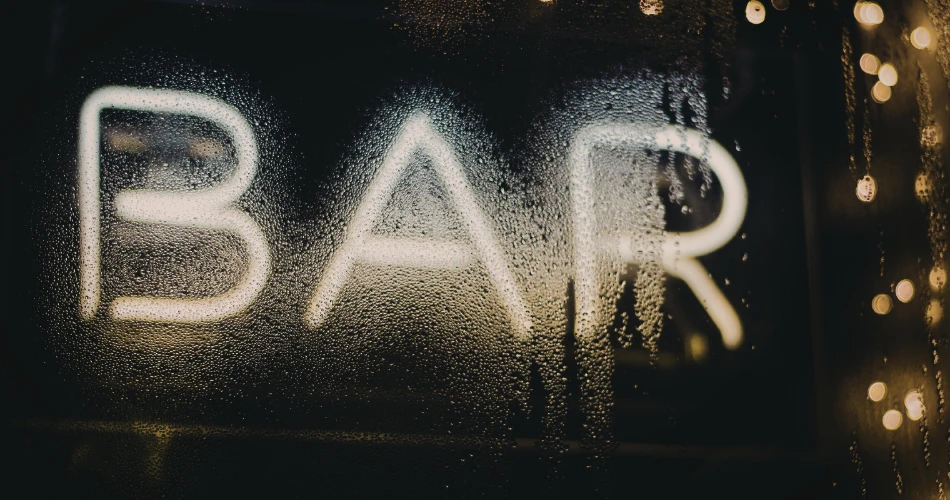 Discover Mount Shasta Nightlife: Top Bars and Evening Spots to Explore